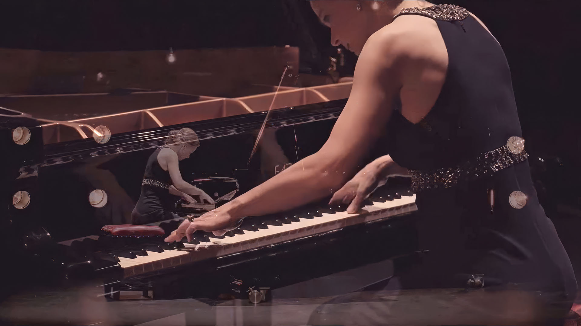Hire A Pianist For A Private Performance